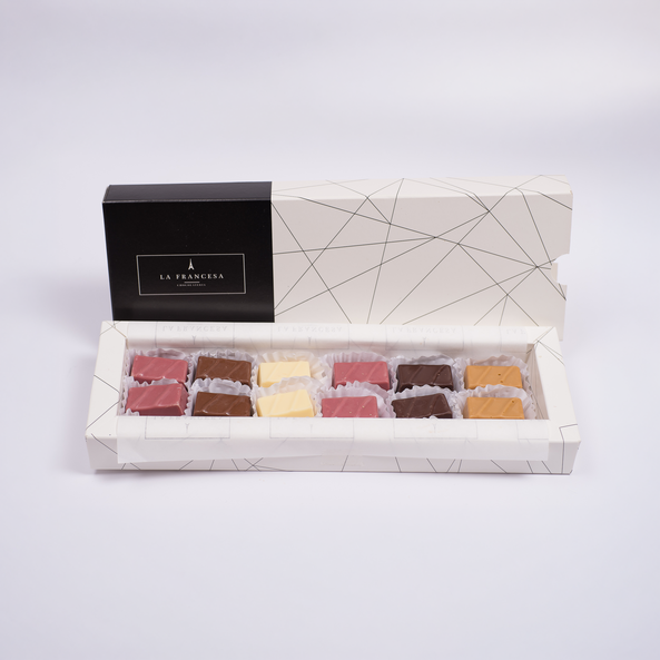 BOMBONES CAJA MACIZOS